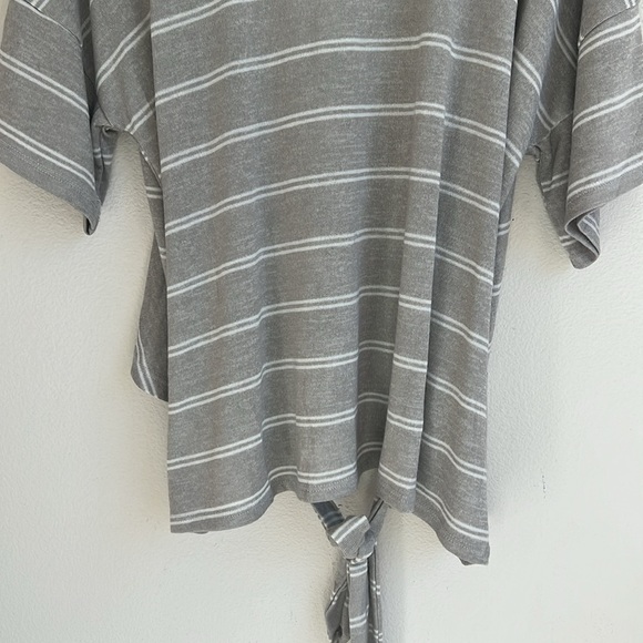 NEW Urban Outfitters Lumiere Gray Paloma Stripe Back Tie Short Sleeve Tee - Picture 3 of 10